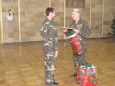 g12-i324.jpg